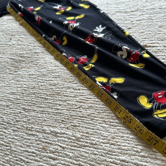 Disney ladies plus Mickey Mouse pants size 1X/2X like new - Picture 4 of 10